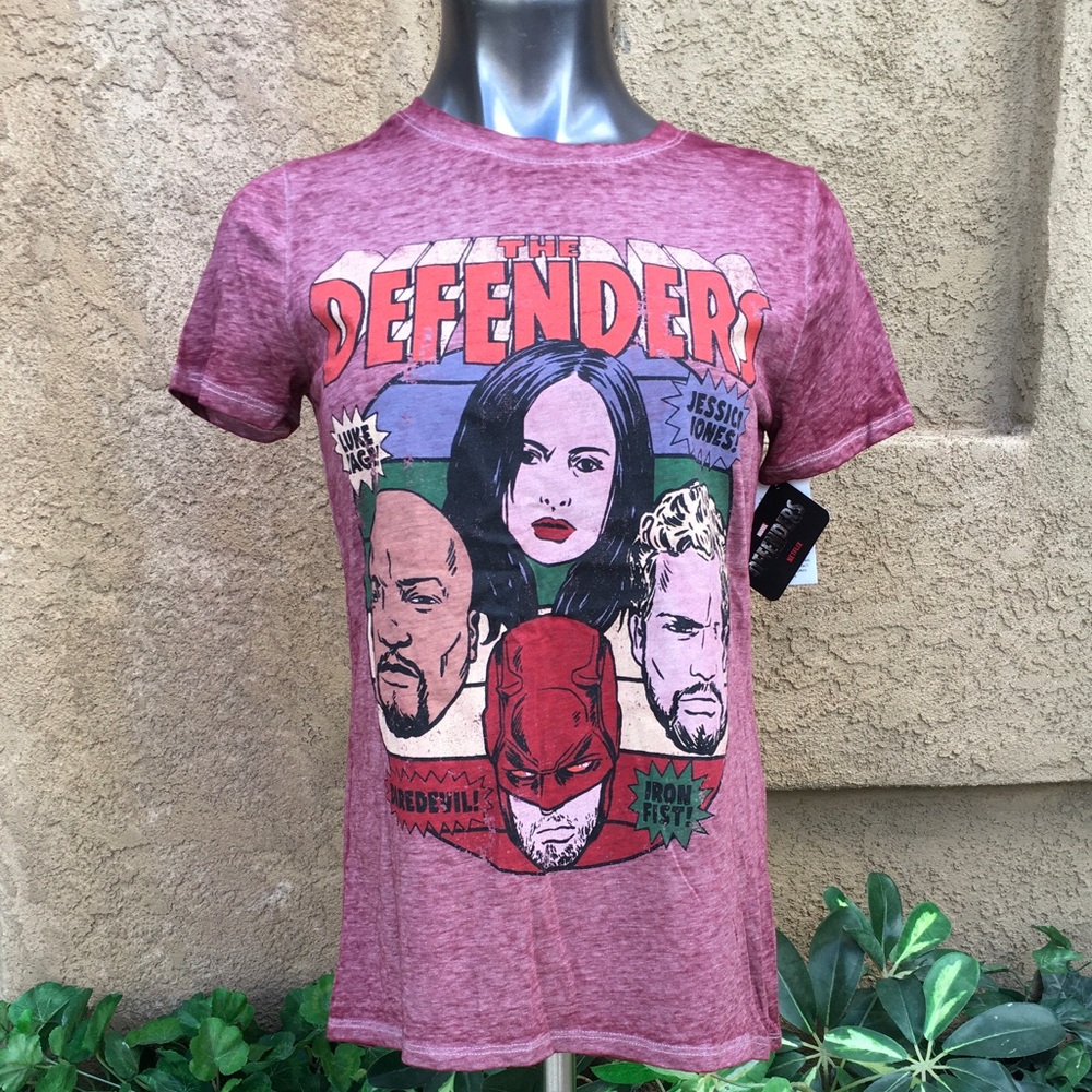 The Defenders Marvel/Netflix NWT Tshirt
